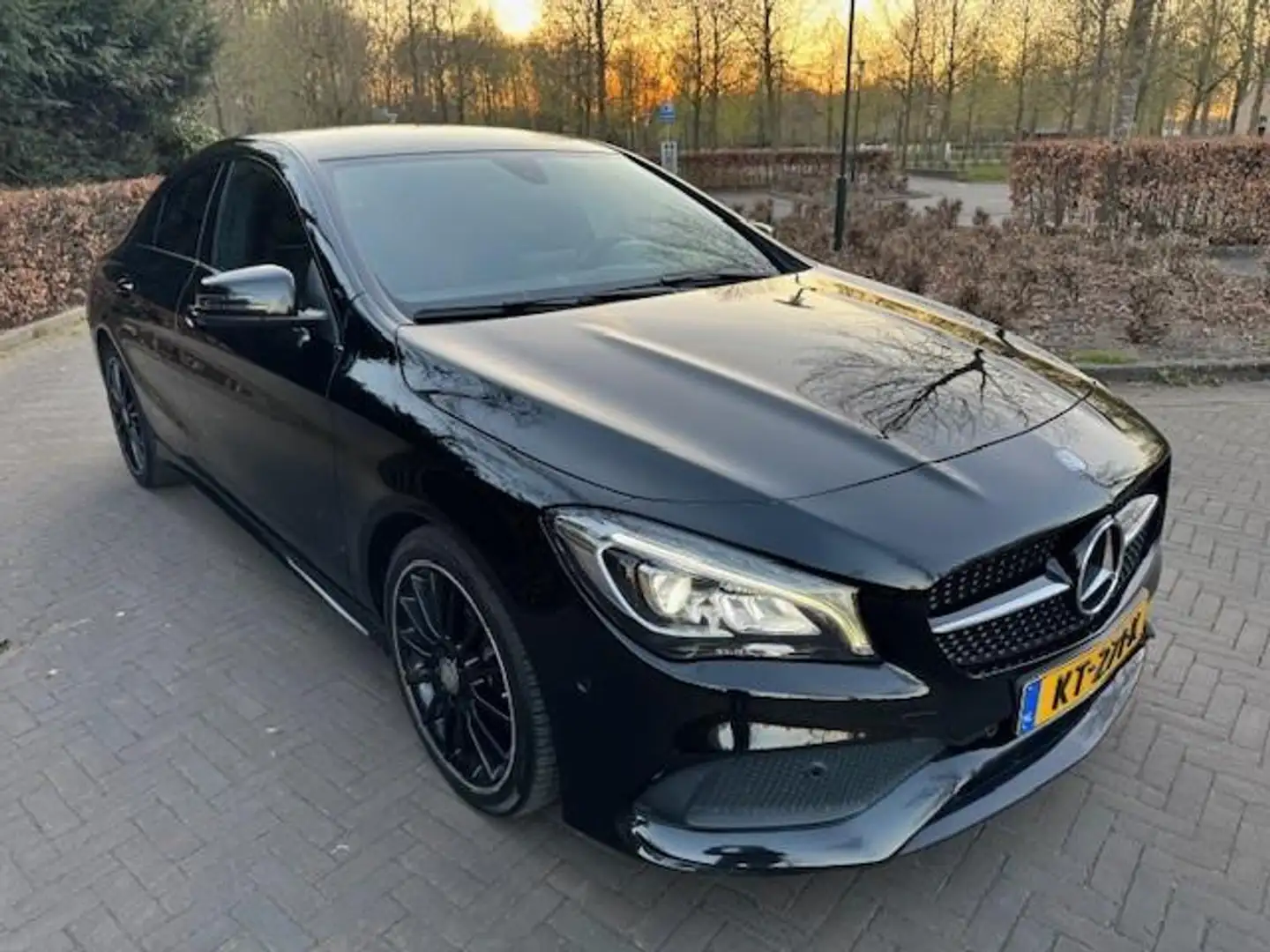 Mercedes-Benz CLA 180 AMG NIGHT EDITION PLUS/XENON/HLEER/FACELIFT Чорний - 1