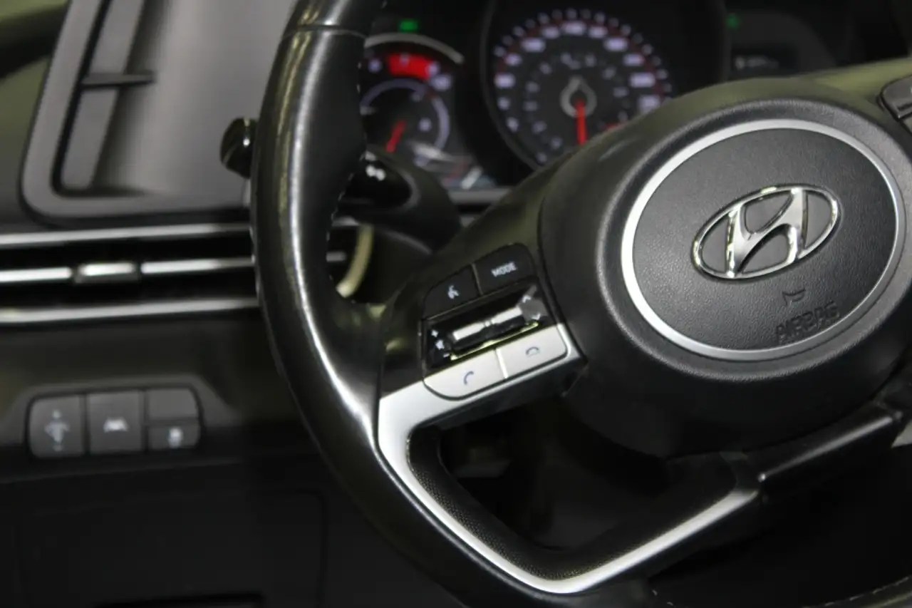 Hyundai ELANTRA снимка Hyundai ELANTRA