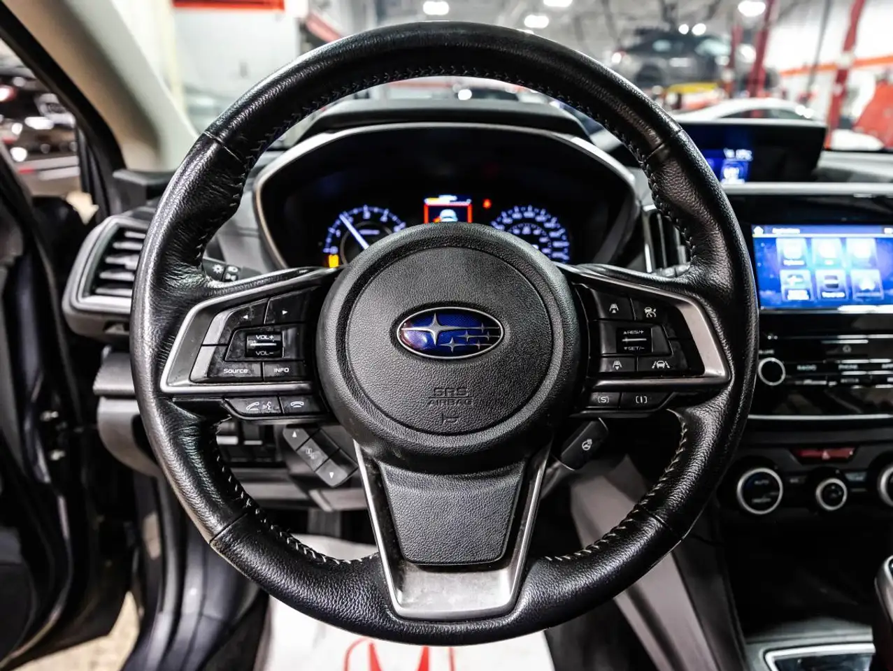 Subaru Impreza снимка Subaru Impreza