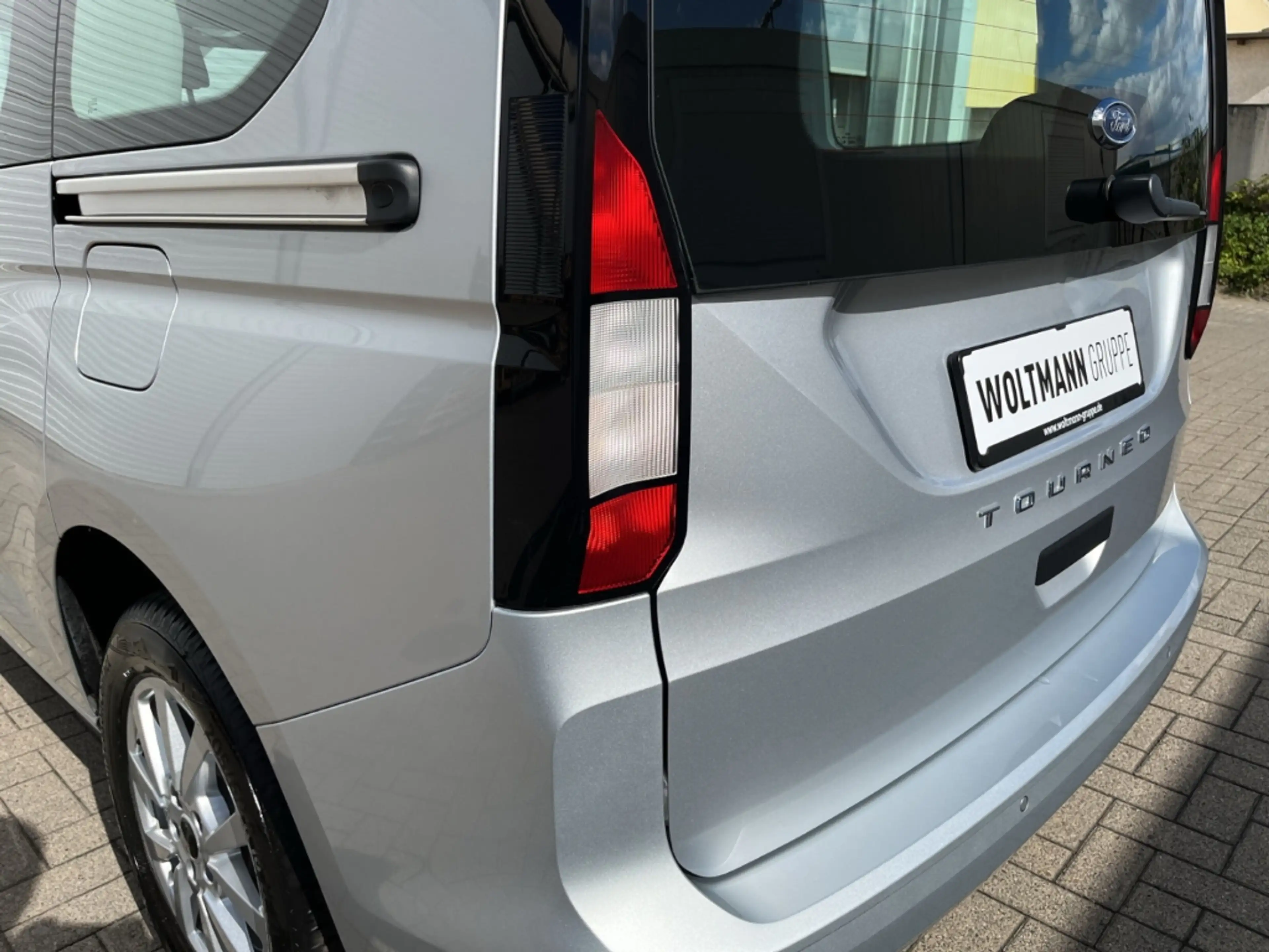 Ford Tourneo Connect Trend — photo 11