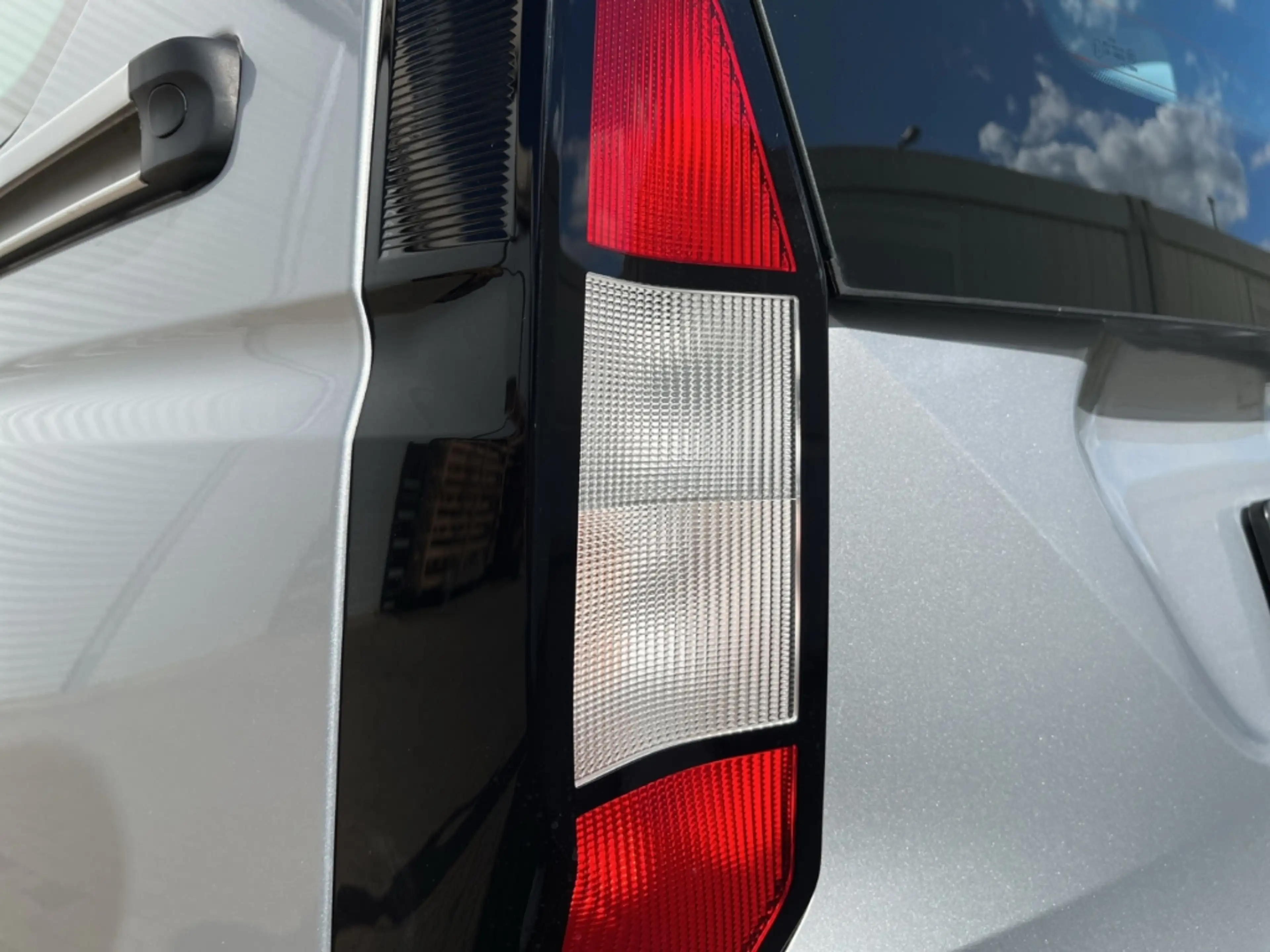 Ford Tourneo Connect Trend — photo 12
