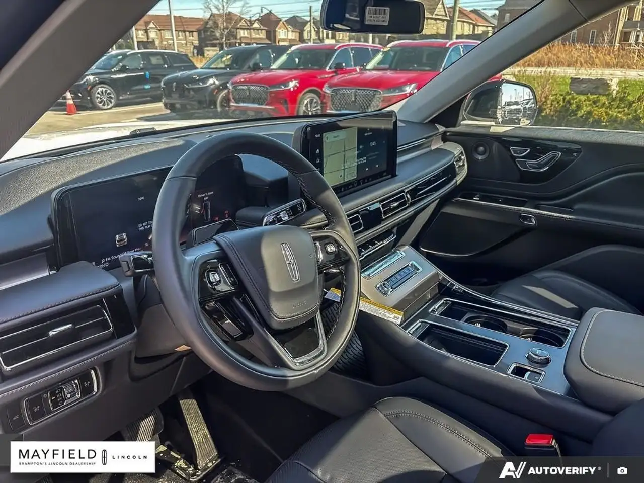 Lincoln Aviator снимка Lincoln Aviator