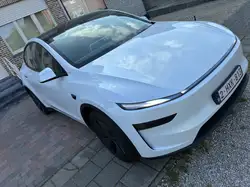 Tesla Model Y Model Y 83.1 kWh Long Rang