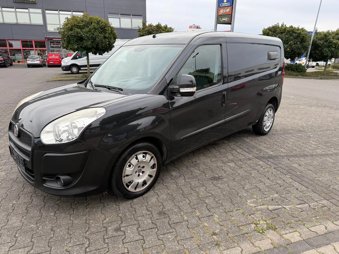 Fiat Doblo Doblo Cargo 1.4 Natural Power Cargo  MAXI Schwarz - 2