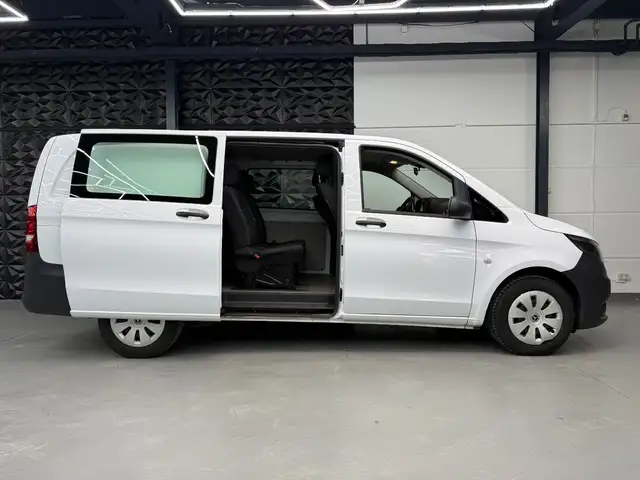Mercedes-Benz Vito view 9