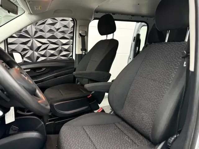 Mercedes-Benz Vito view 14