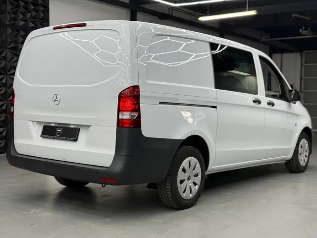 Mercedes-Benz Vito view 8