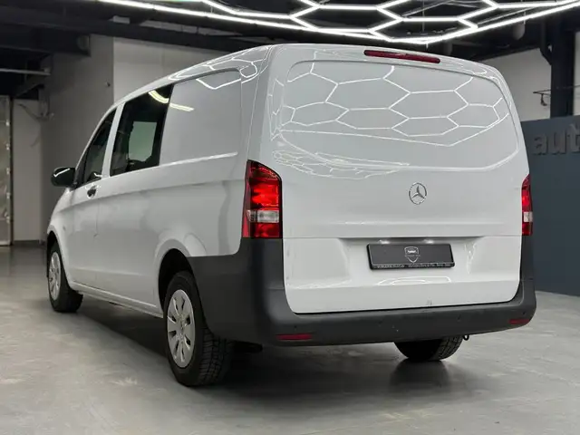 Mercedes-Benz Vito view 5