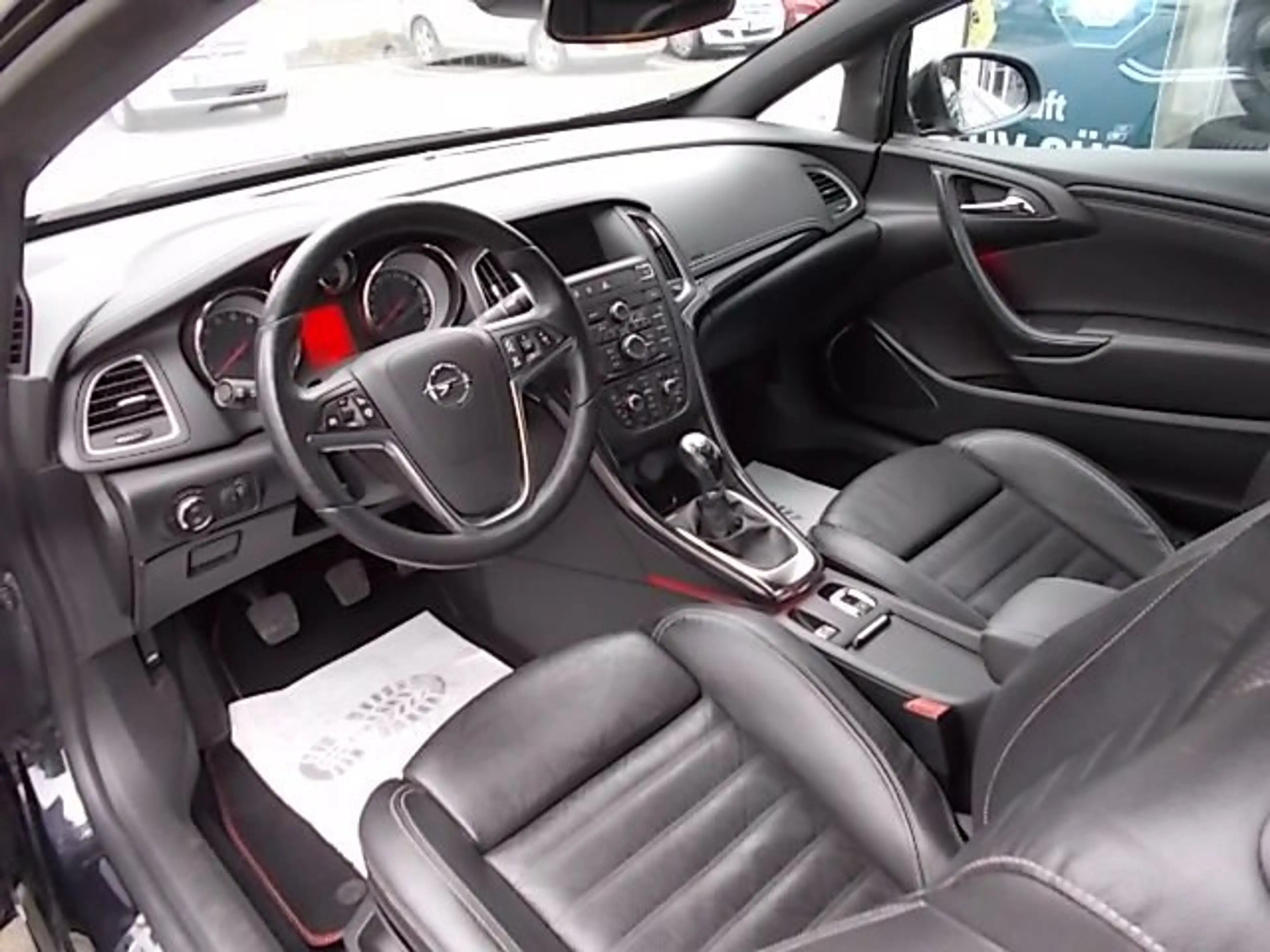 Opel Cascada Cascada 1.6 ECOTEC DI Turbo ecoFLEX Innovation — photo 3