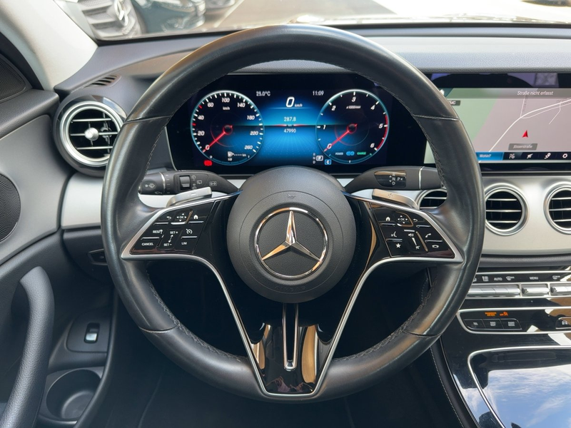 Mercedes-Benz E 220 d 4M T-Modell AVANTGARDE WIDESCREEN LED — photo 11