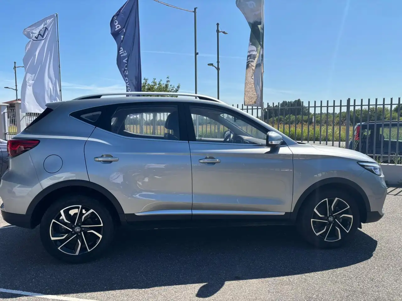 MG ZS ZS 1.5 Luxury 9