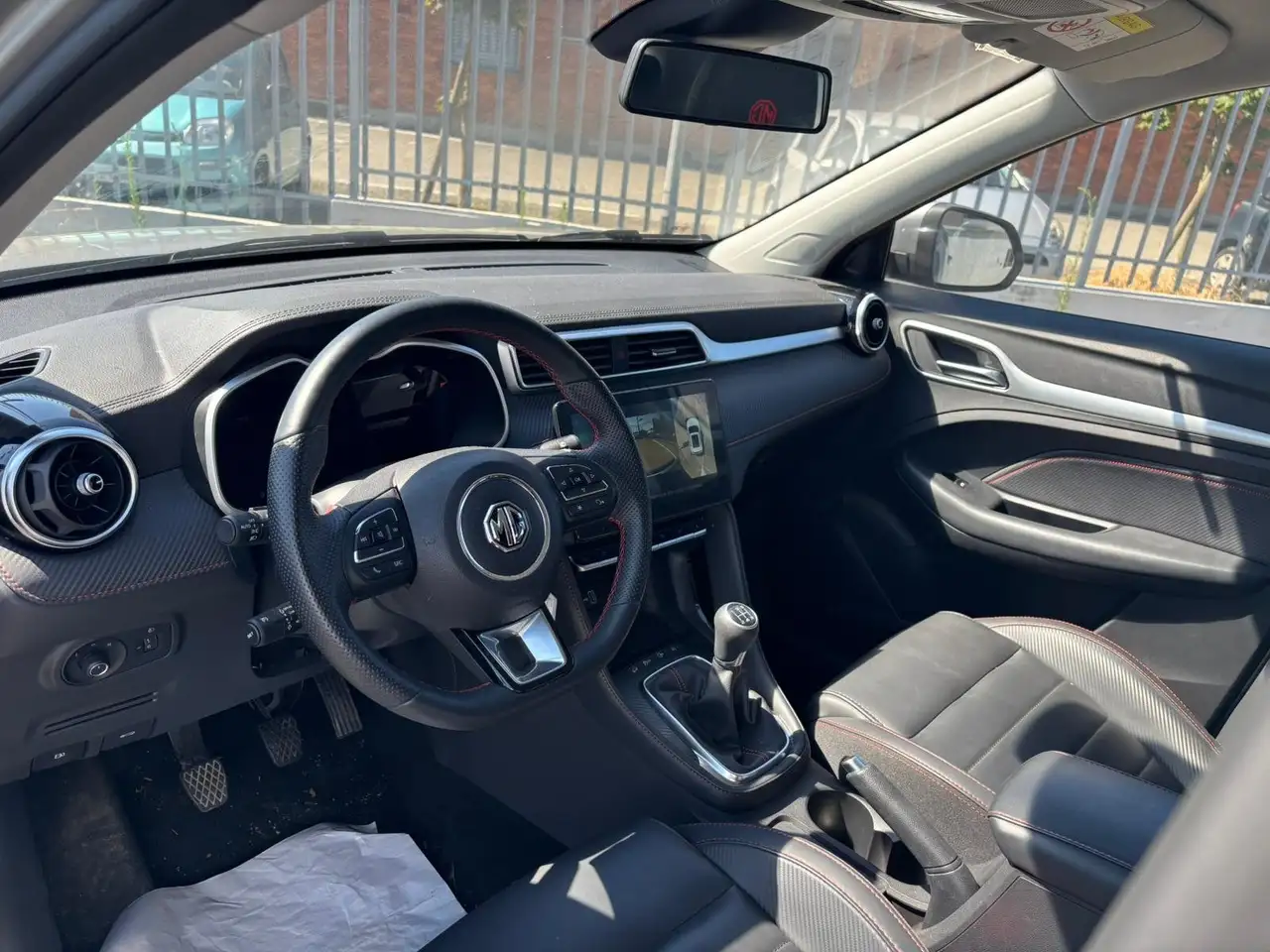 MG ZS ZS 1.5 Luxury 12