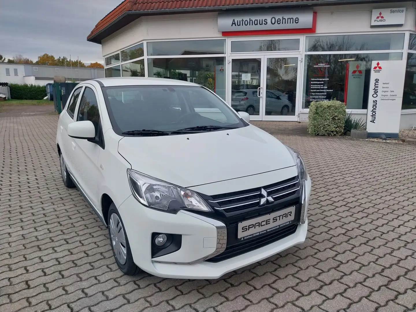 Mitsubishi Space Star 1.2 Select Weiß - 1