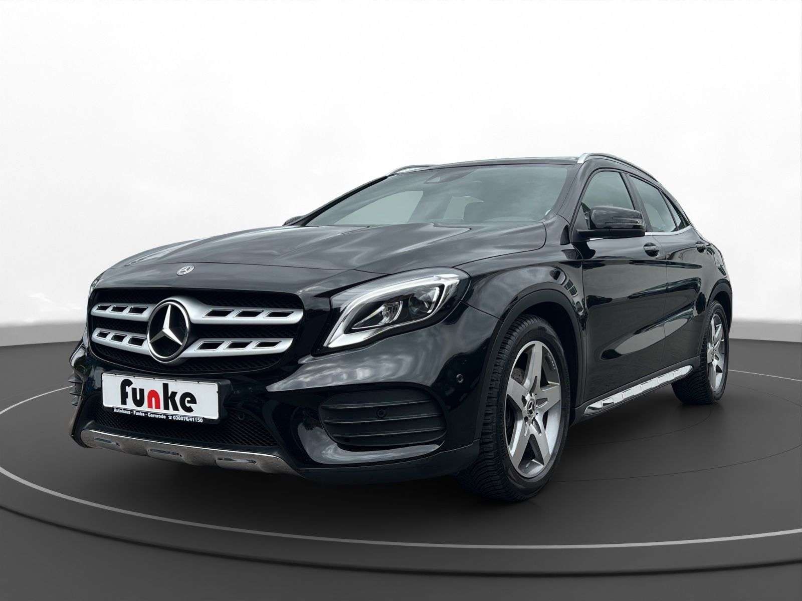 Mercedes-Benz GLA 200