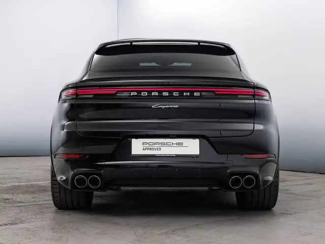Porsche Cayenne view 11