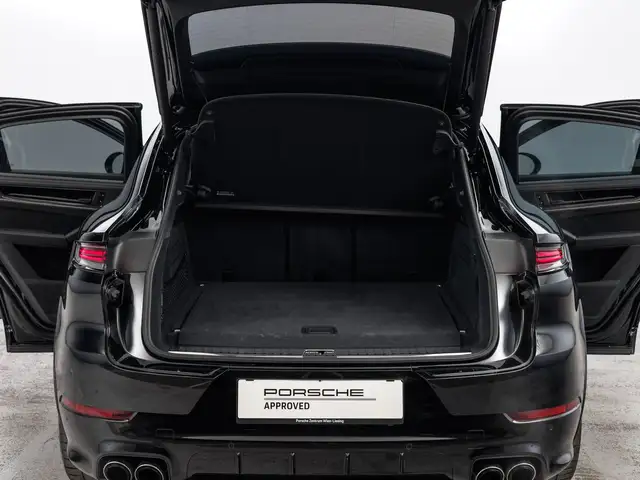 Porsche Cayenne view 15