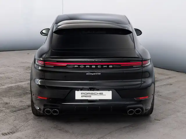 Porsche Cayenne view 13