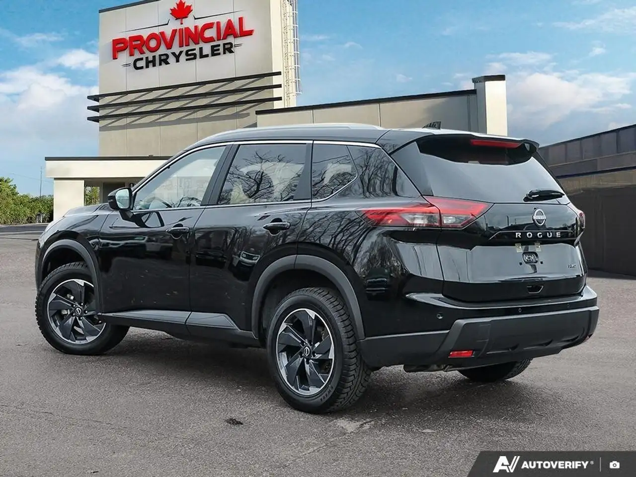 Nissan Rogue снимка Nissan Rogue