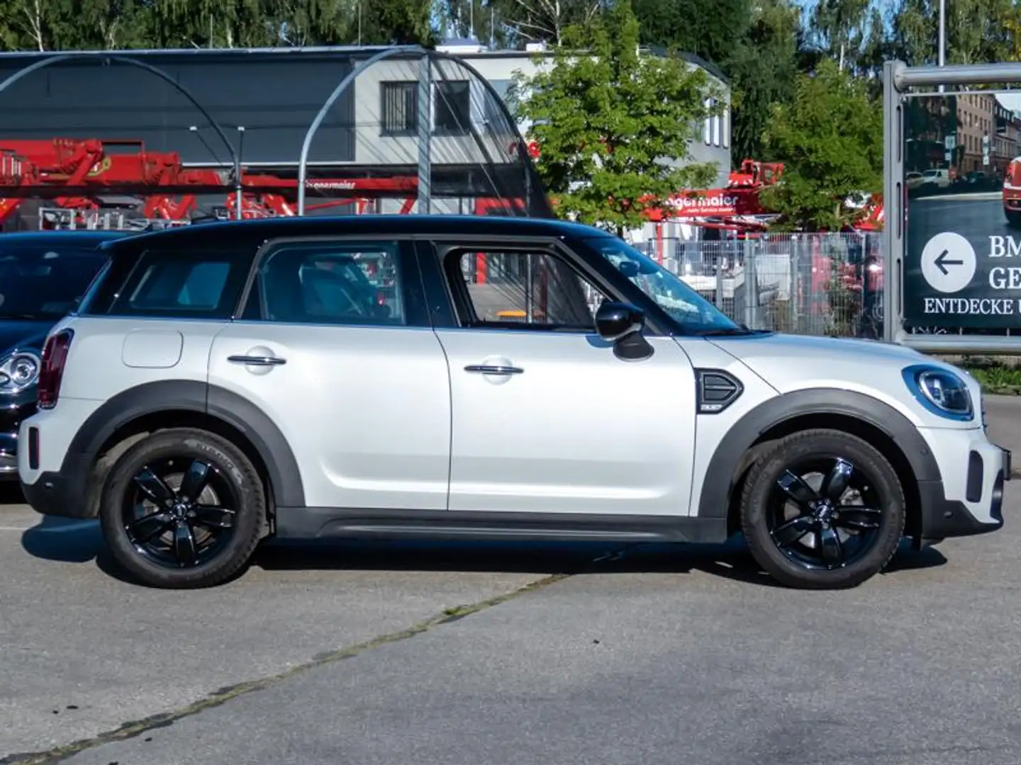 MINI Cooper Countryman Classic 17 Navi DrAs KoZg RFK Bílá - 2