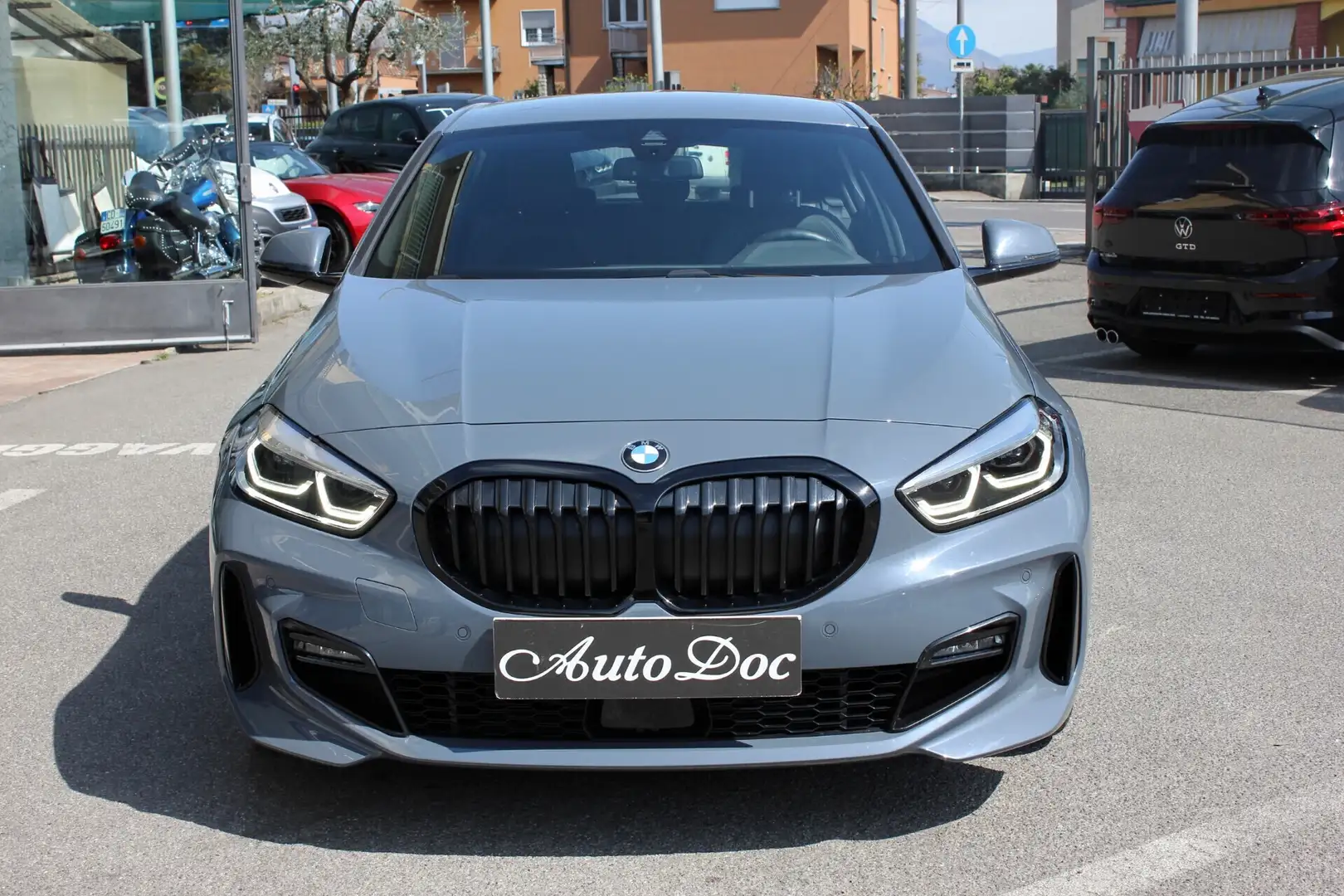 BMW 118 d Msport M-SPORT STEPTRONIC Gris - 2