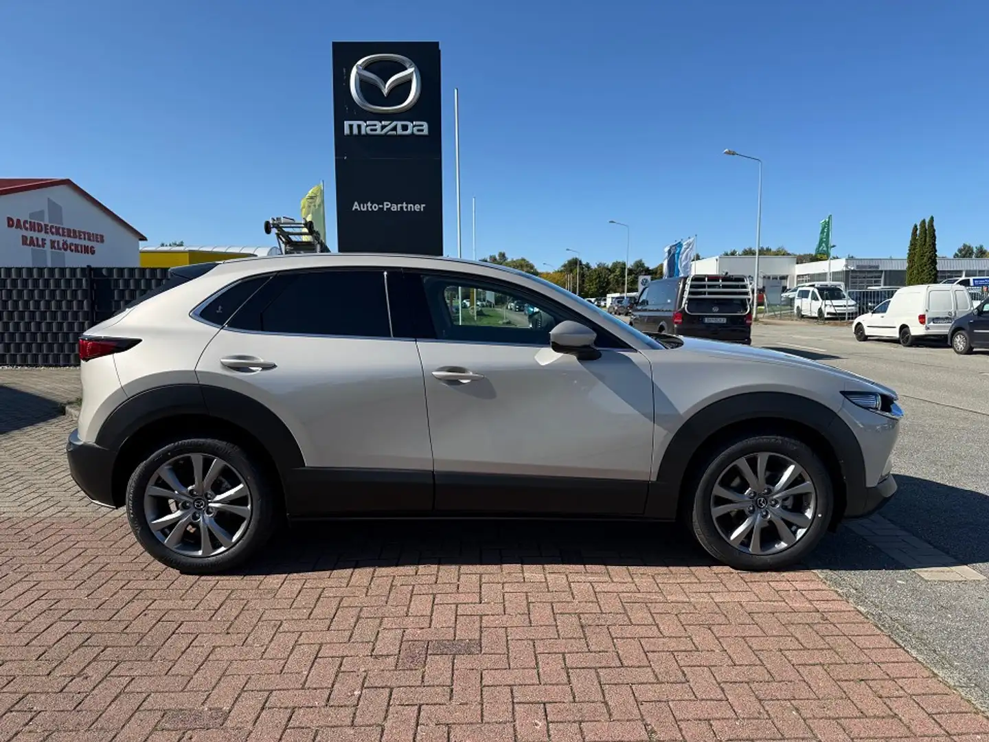 Mazda CX-30 2.5L e-SKYACTIV G 140ps 6AT Exclusive-line Bej - 2