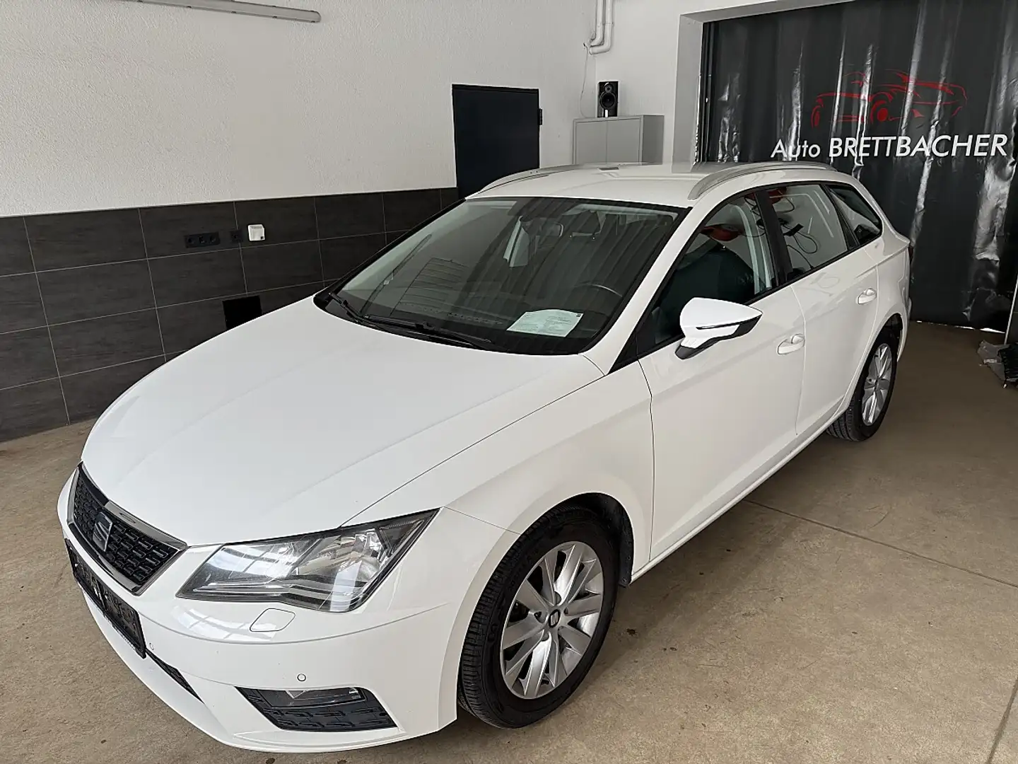 SEAT Leon ST Style 1,6 TDI DSG Start-Stopp *Navi*PDC*Temp... Weiß - 1