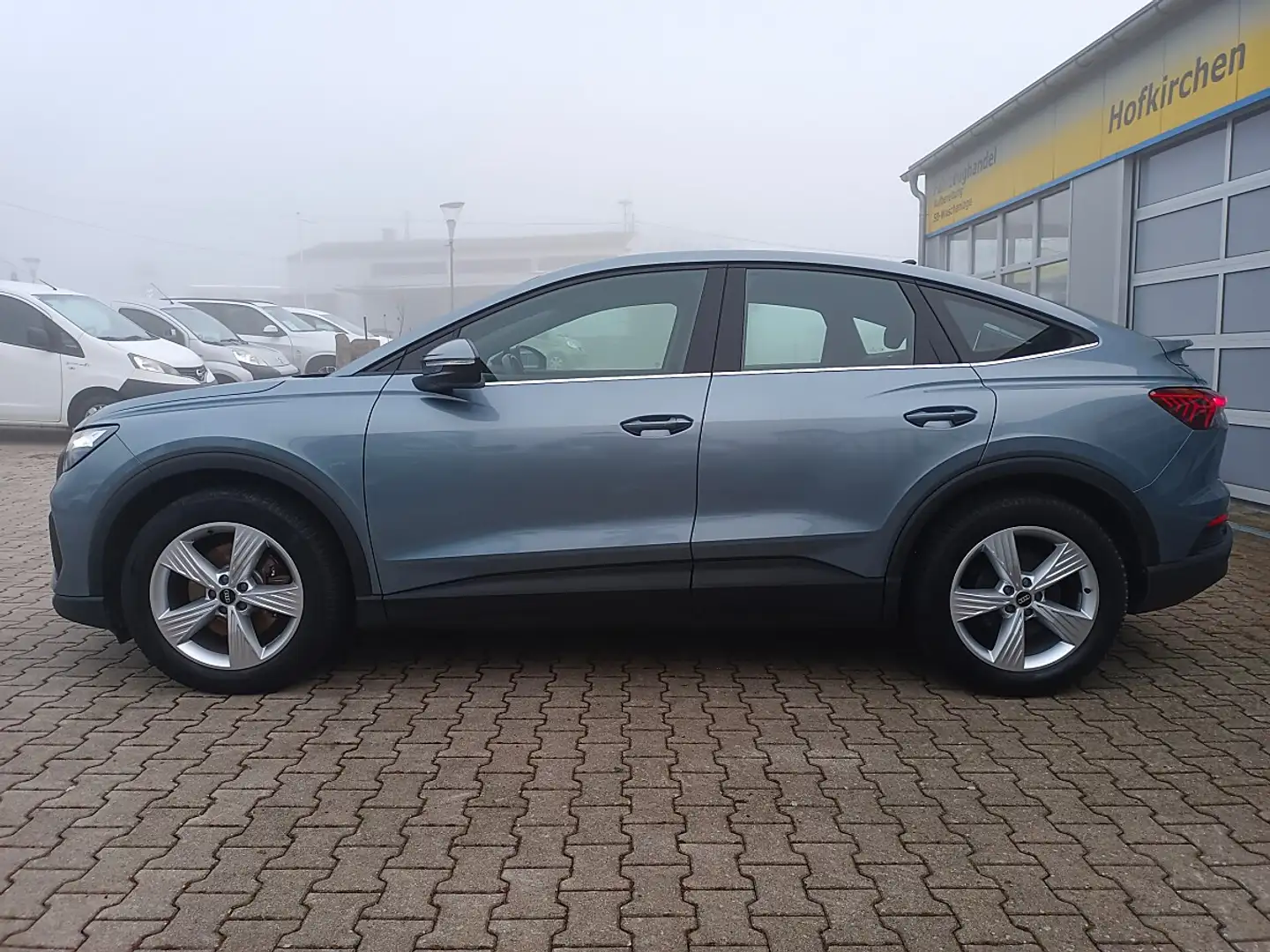 Audi Q4 e-tron Q4 Sportback 35 e-tron 125kW 55kWh *356km Reich... Blau - 2