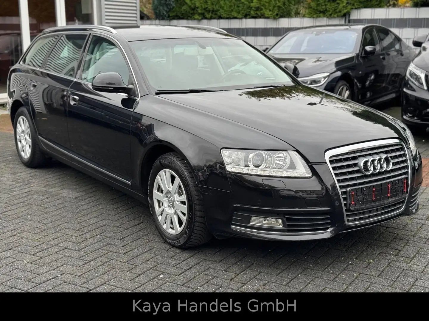 Audi A6 Avant 2.0 TDI Navi+Autom.Technick TOP Noir - 2