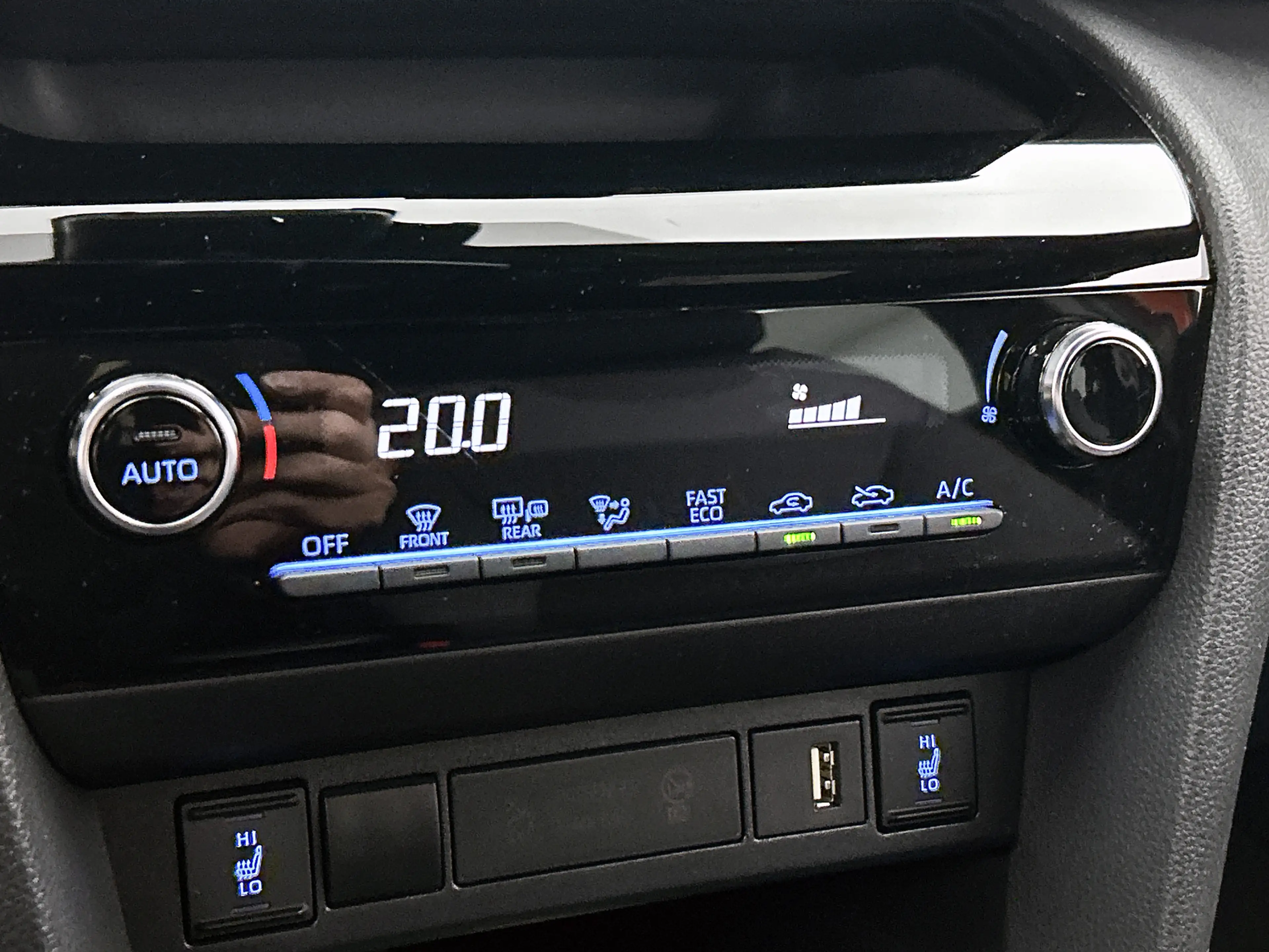 Toyota Yaris Cross 1.5 Hybrid Explore | Blindspot mirror | — photo 10