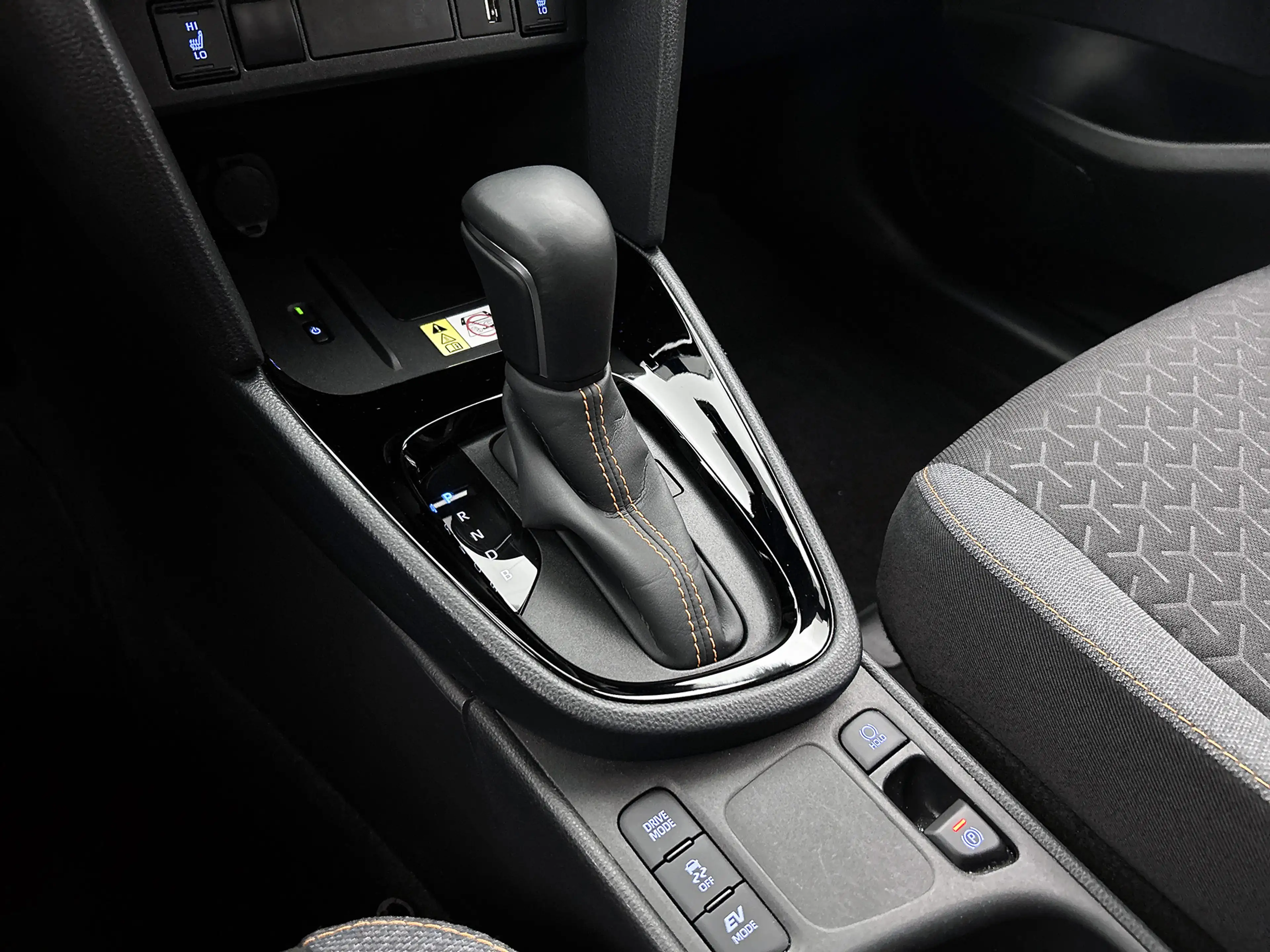 Toyota Yaris Cross 1.5 Hybrid Explore | Blindspot mirror | — photo 11