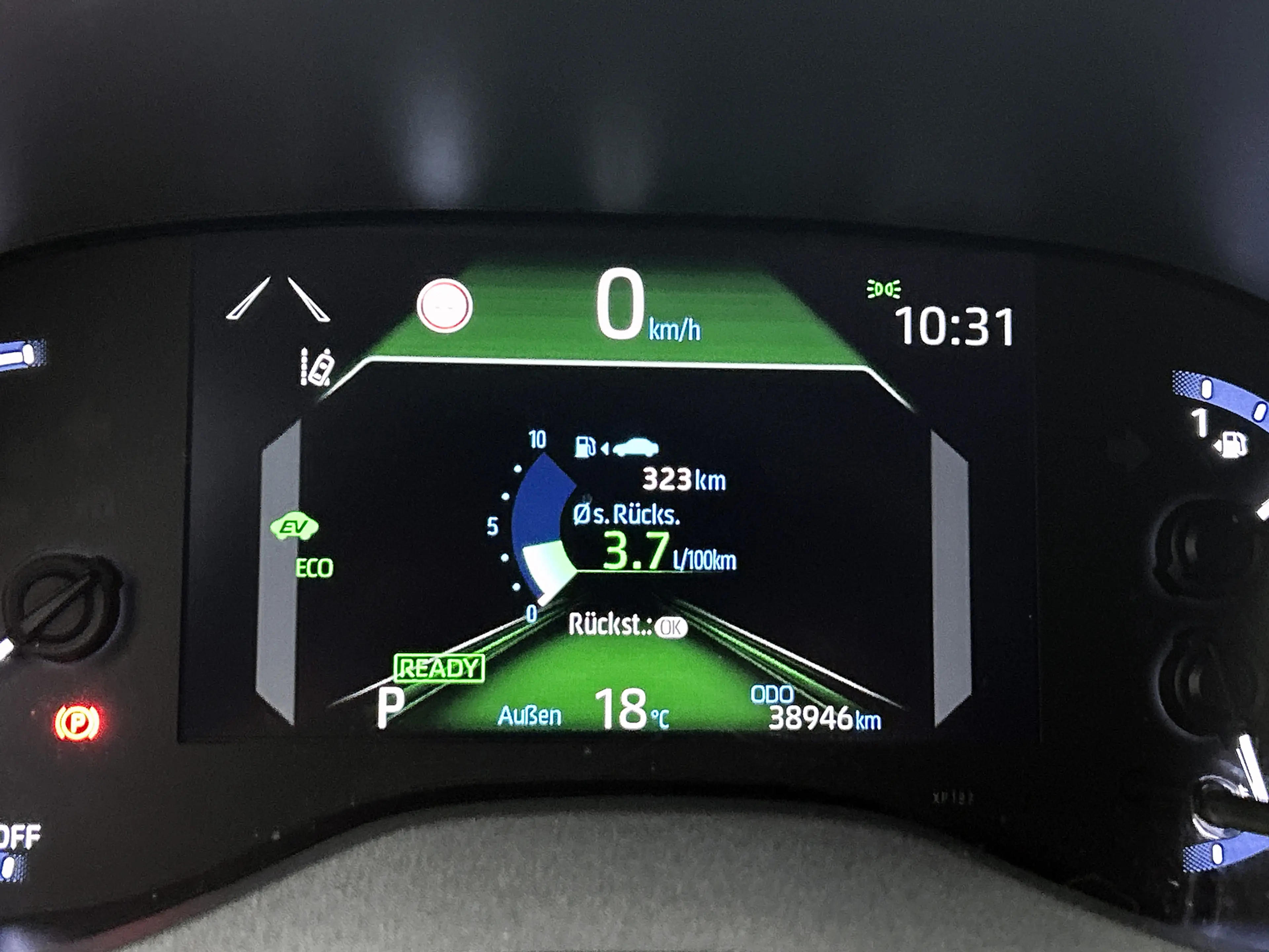 Toyota Yaris Cross 1.5 Hybrid Explore | Blindspot mirror | — photo 5