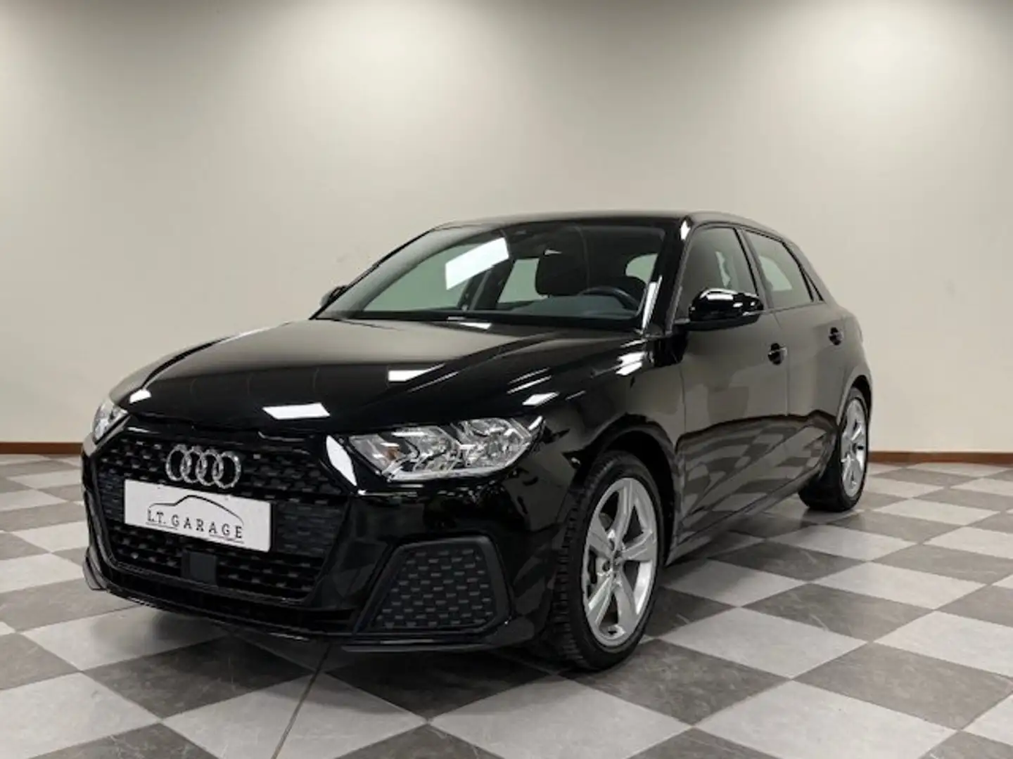 Audi A1 A1 Sportback 25 1.0 tfsi Admired Advanced my20 Noir - 1