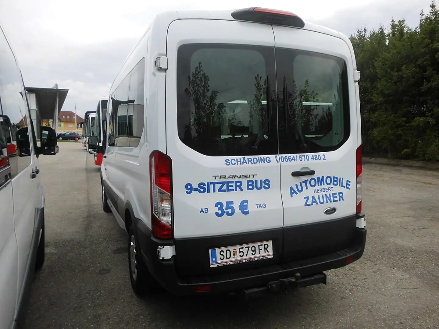 Ford Transit Variobus 2,0 EcoBlue L3H2 350 Trend Weiß - 2