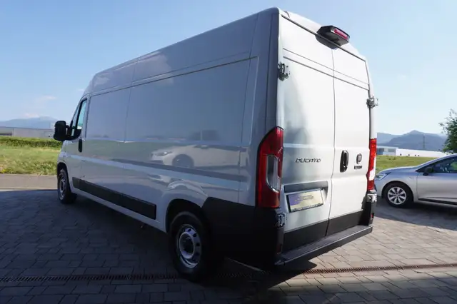 Fiat Ducato view 4
