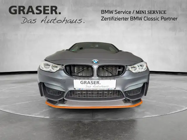 BMW M4 view 6