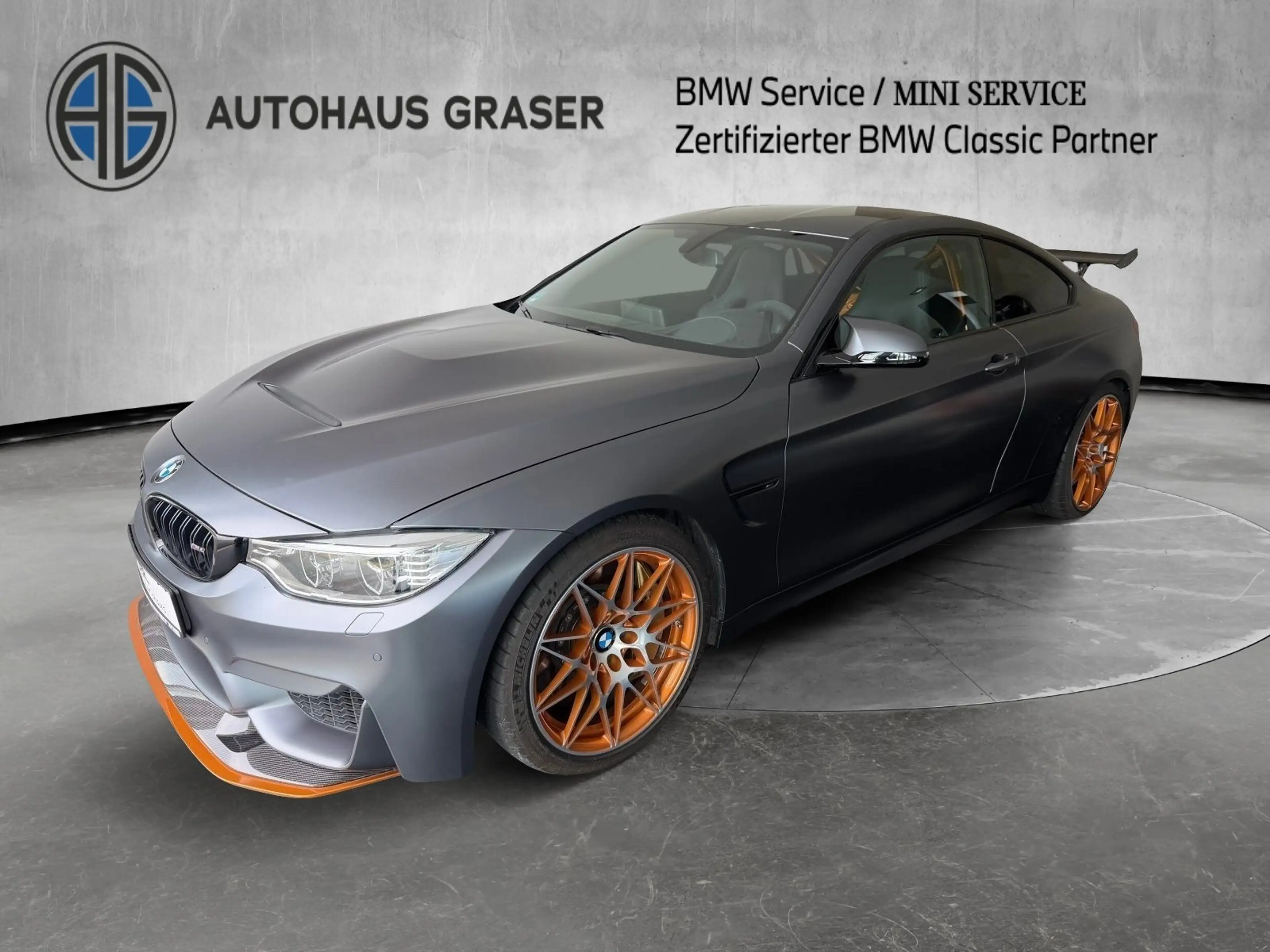 BMW M4 GTS DEUTSCHES FAHRZEUG - WENIG KILOMETER