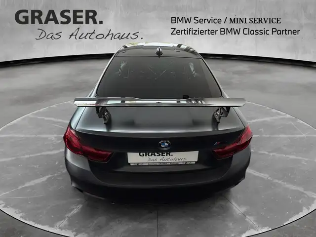 BMW M4 view 2