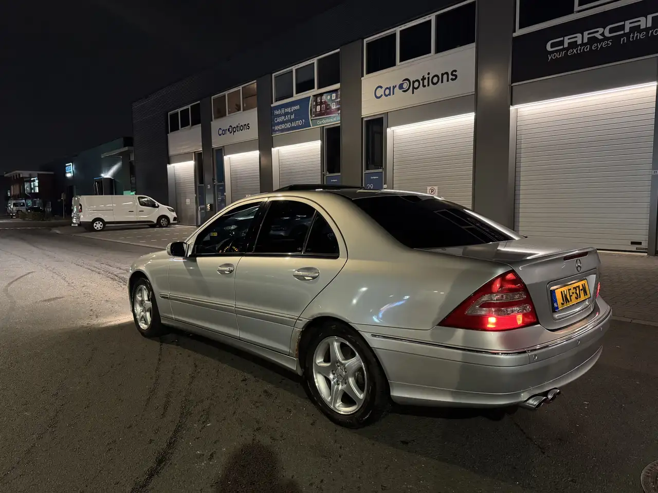 Mercedes-Benz C 200