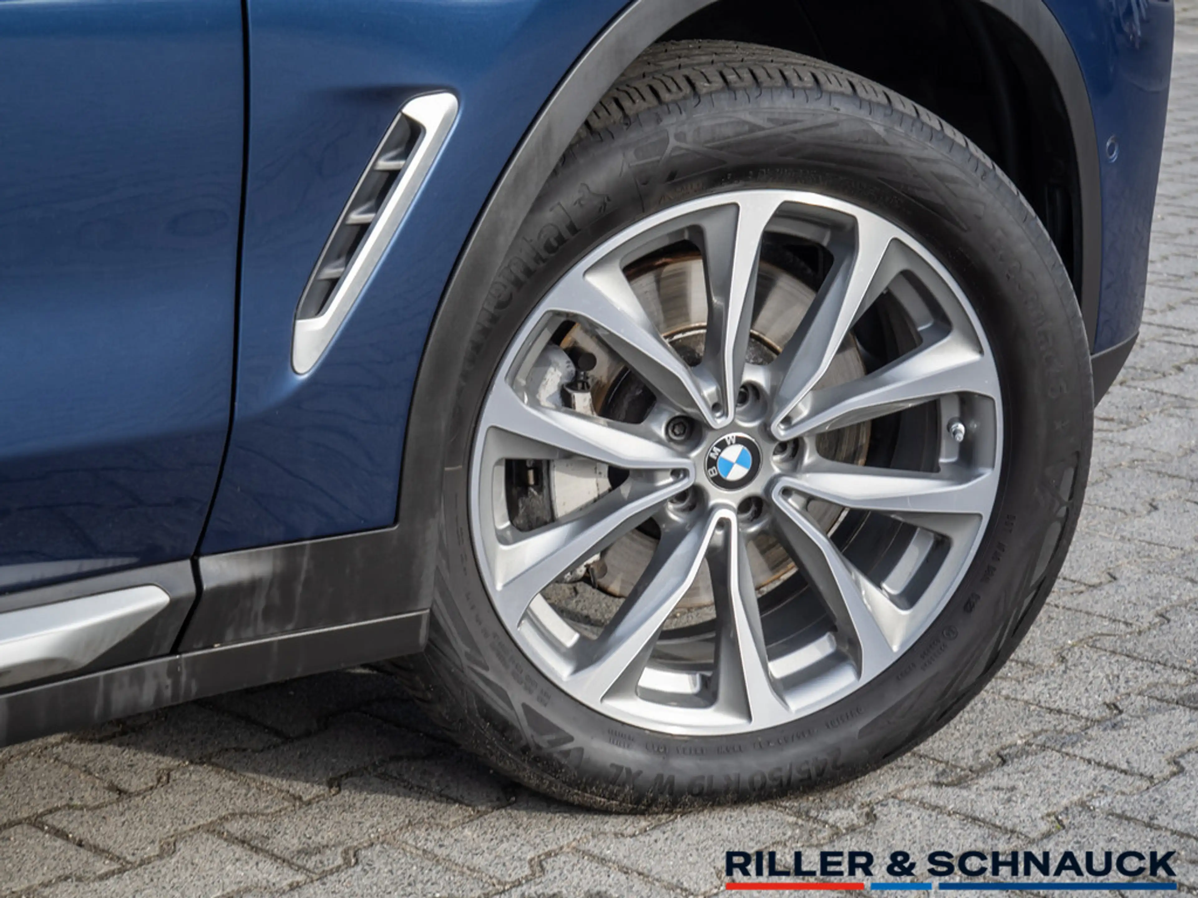BMW X3 xDrive 30d STANDHZ+360°+H/K+PANO+HUD+NAVI+ — photo 7