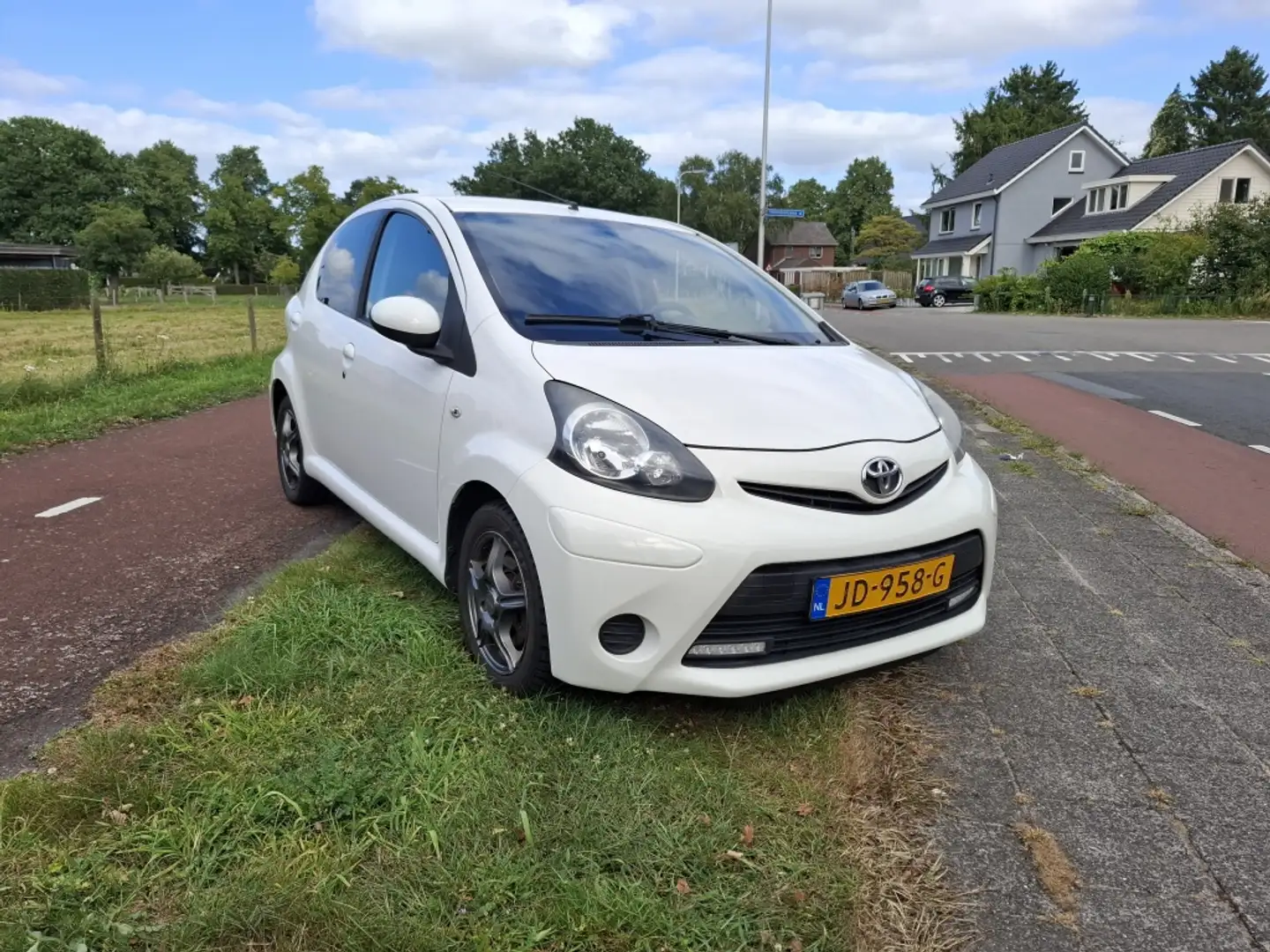 Toyota Aygo 1.0 VVT-i Aspiration Weiß - 2