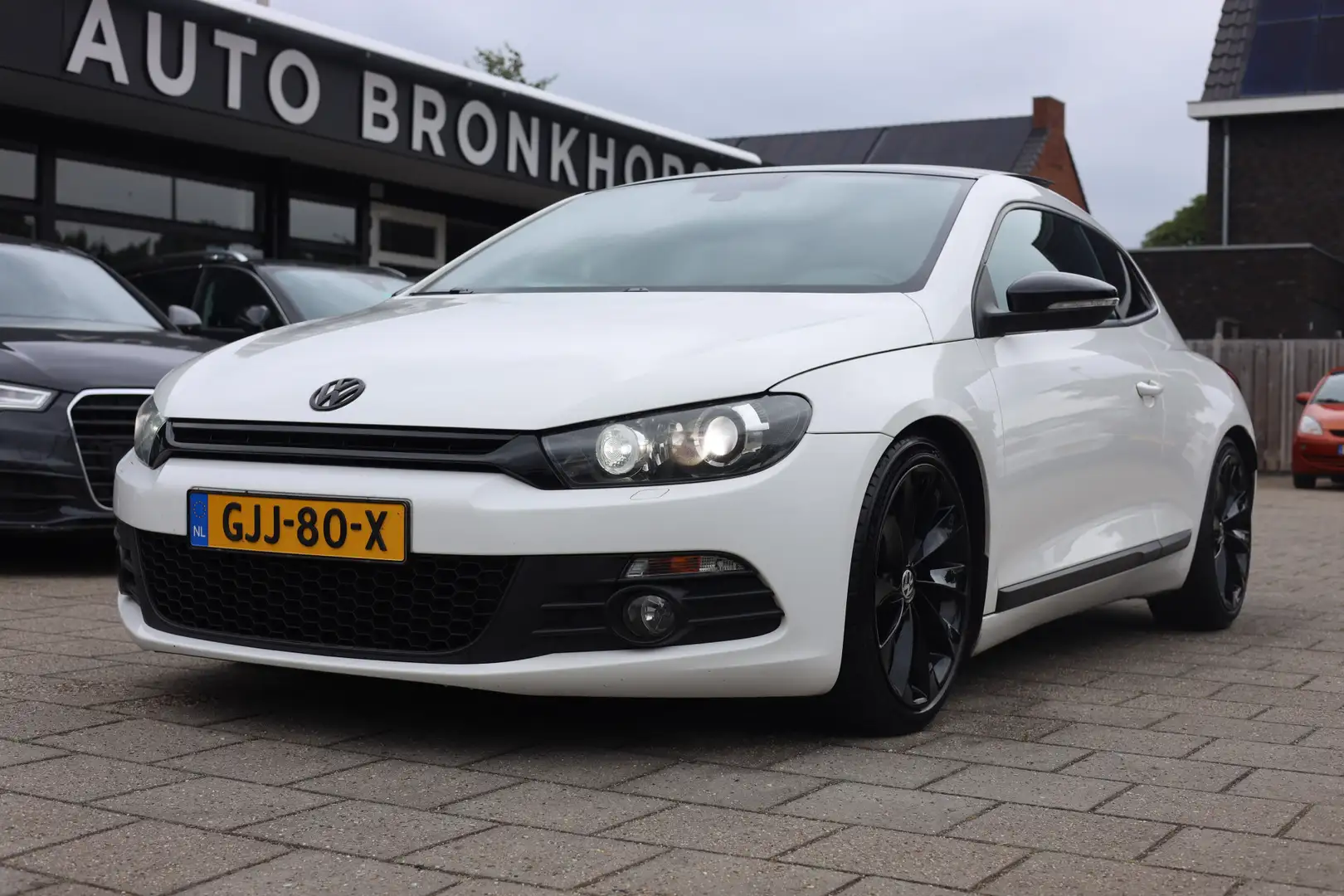 Volkswagen Scirocco 2.0 TSI AUTOMAAT | PANO | LEDER | DYNAUDIO Wit - 1