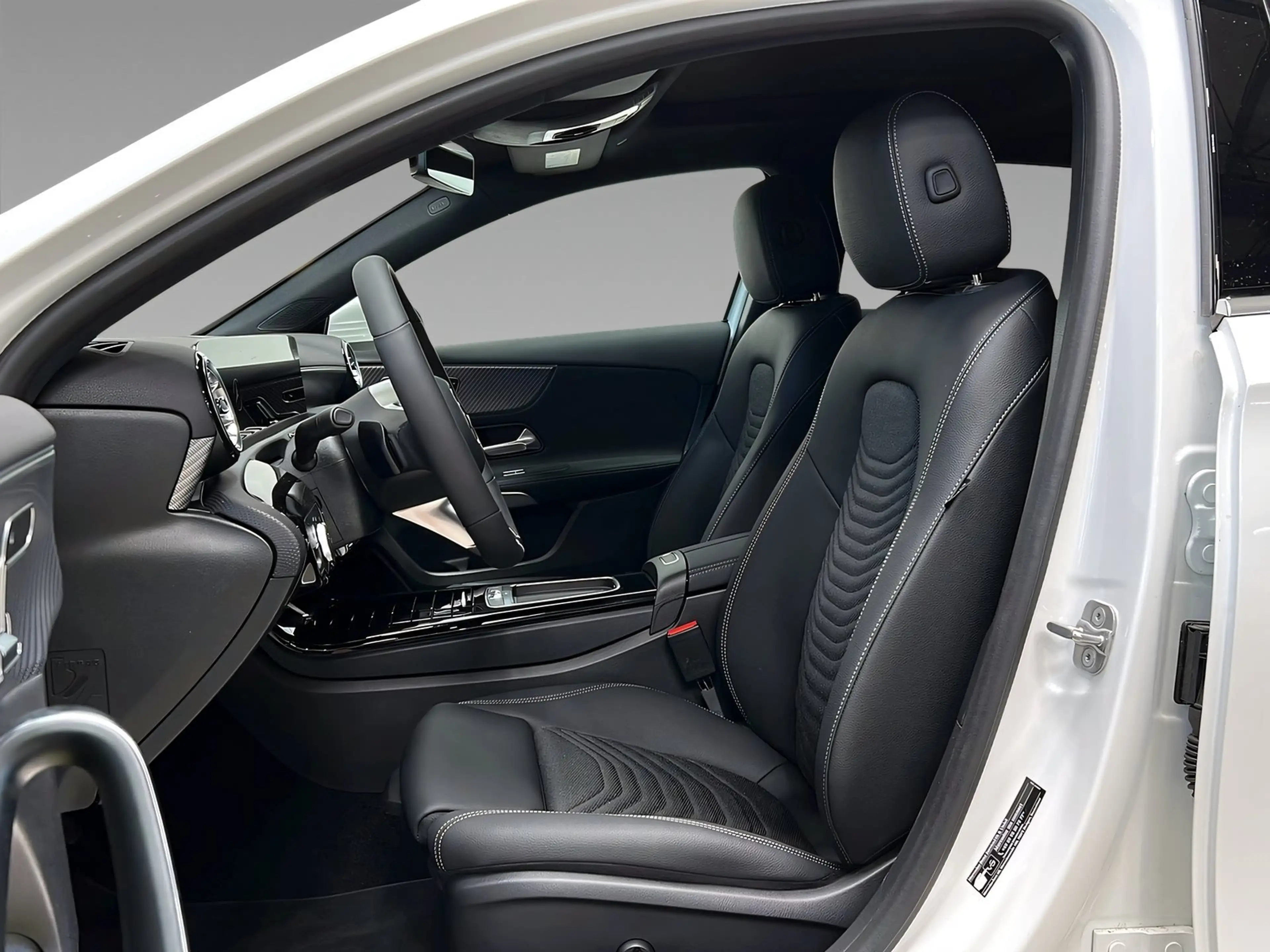 Mercedes-Benz A 200 PROGRESSIVE+MULTI+Pano+Kamera+Shz+TotW+AHK — photo 8