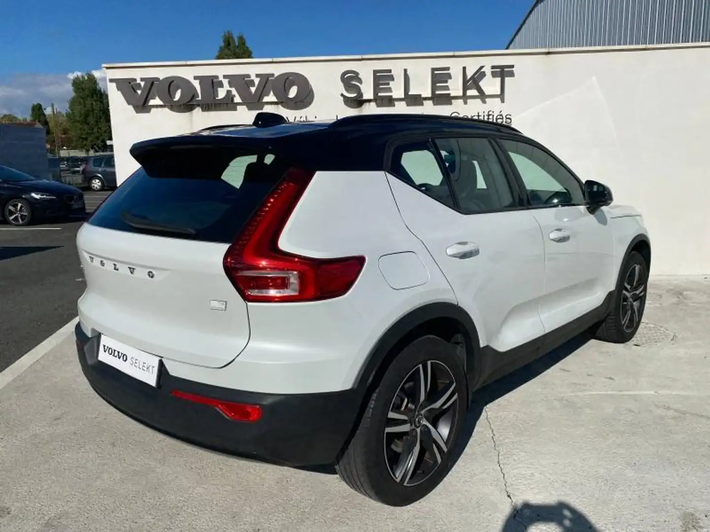 Volvo XC40 T5 Recharge 180 + 82ch R-Design DCT 7 Blanc - 2