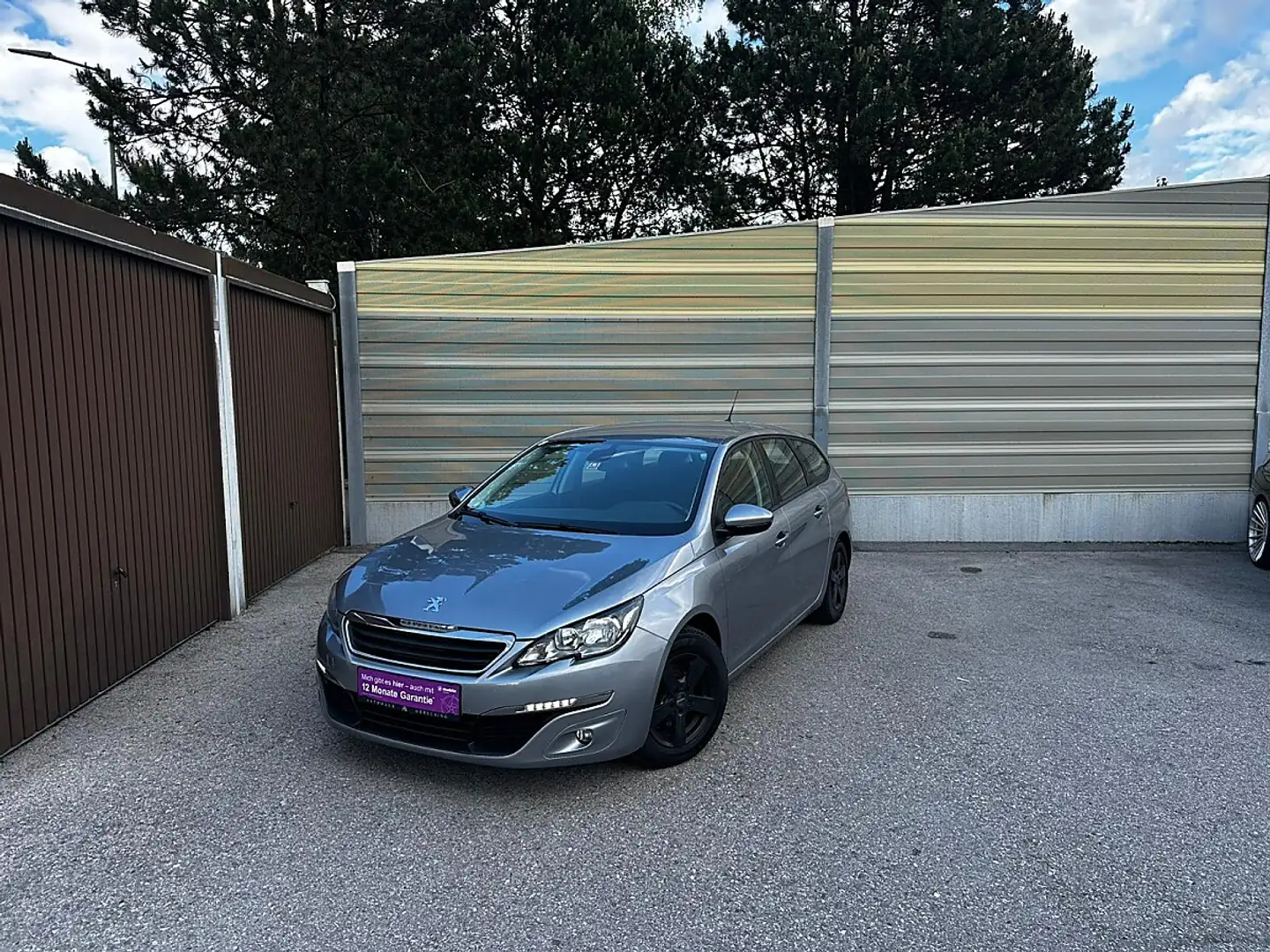 Peugeot 308 SW 1,6 BlueHDI 120 Active EAT6 S&S Grau - 2