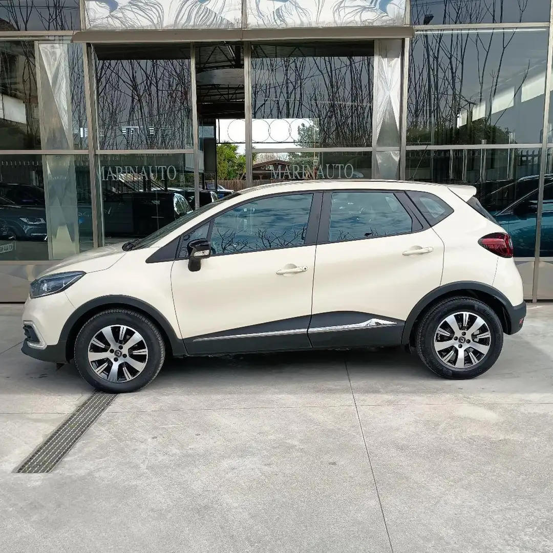 Renault Captur dCi 8V 90 CV EDC Business Beige - 2