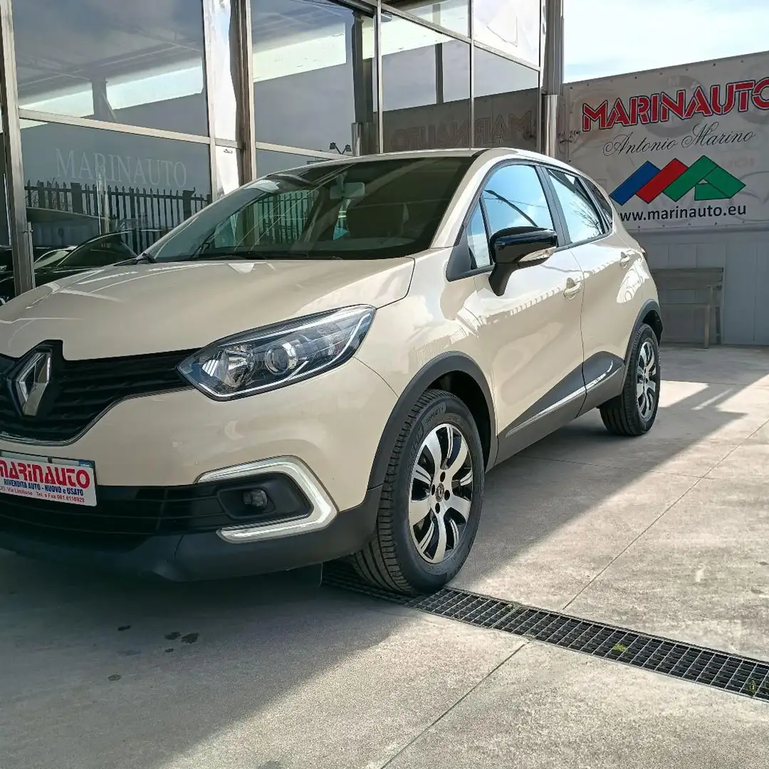 Renault Captur dCi 8V 90 CV EDC Business Beige - 1