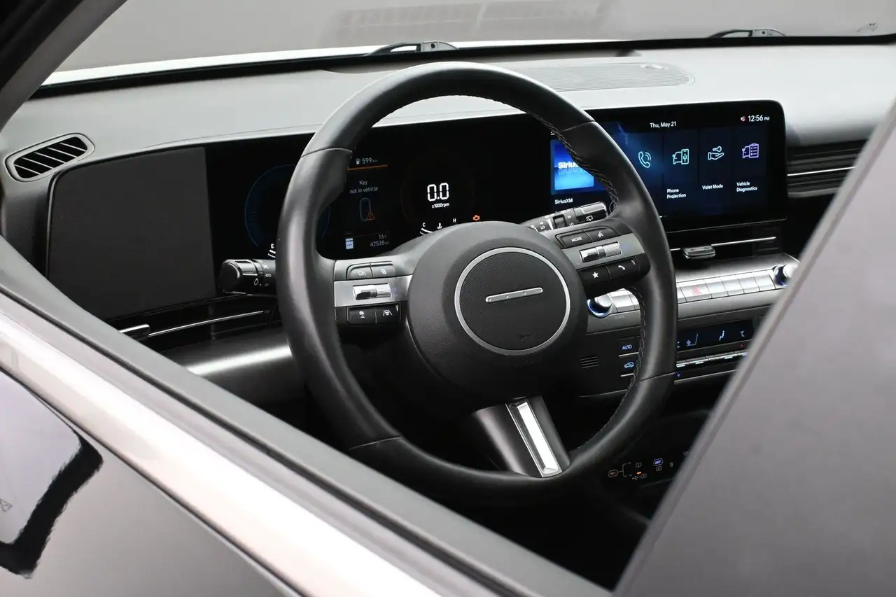 Hyundai KONA снимка Hyundai KONA