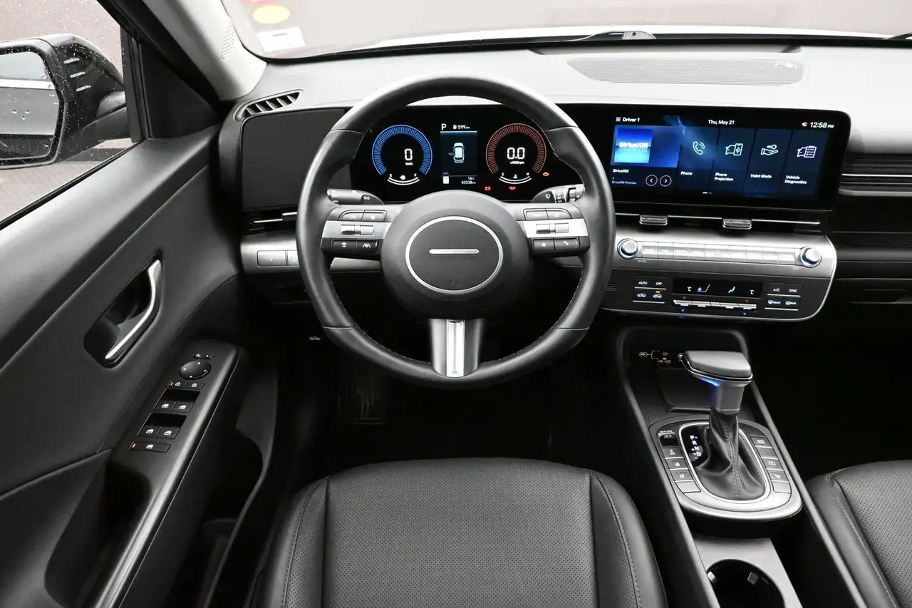 Hyundai KONA снимка Hyundai KONA