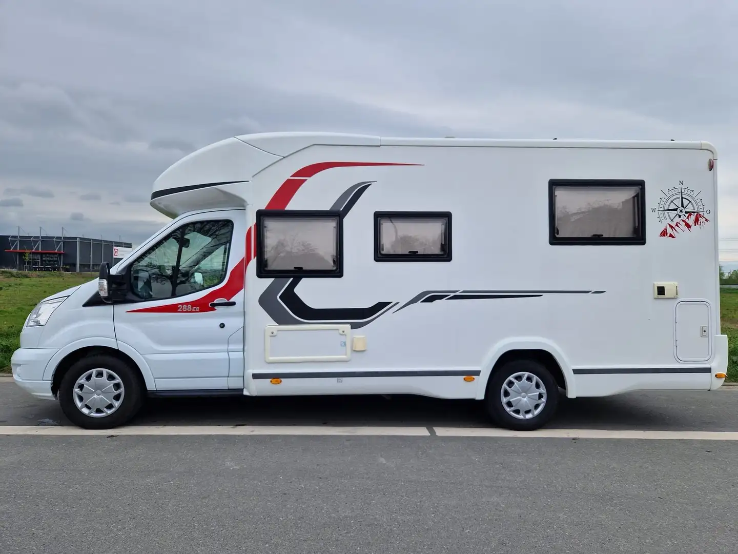 Caravans-Wohnm Challenger 288EB Spezial Edition Weiß - 1