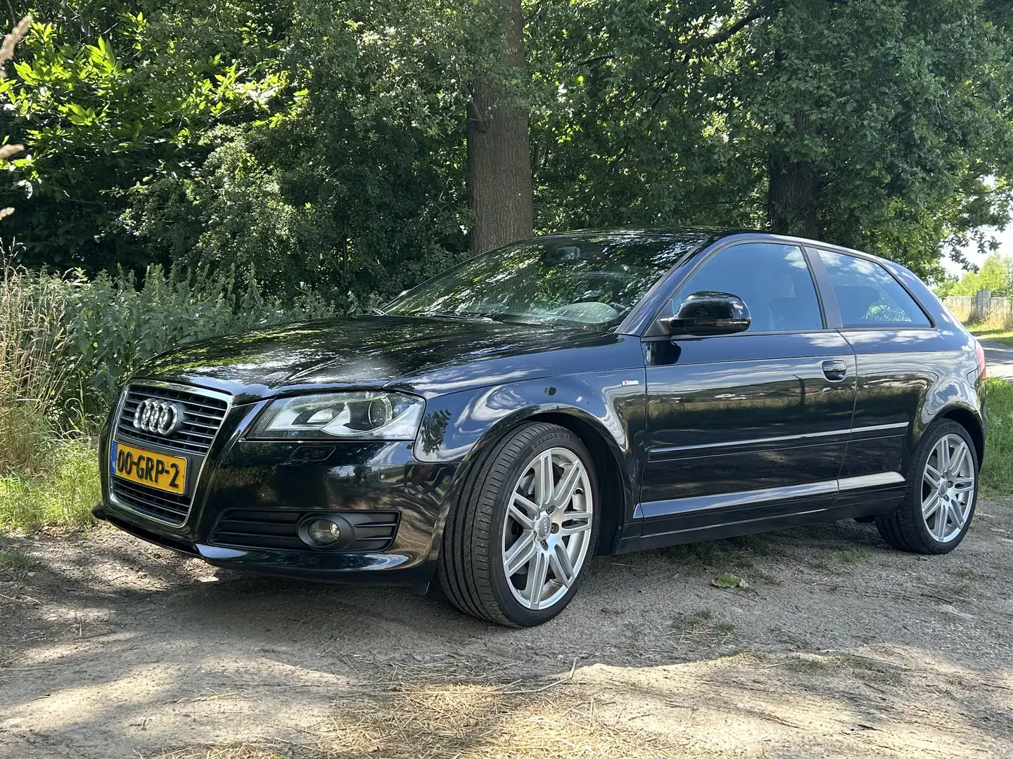 Audi A3 2.0 TFSI Ambit. PL Zwart - 1